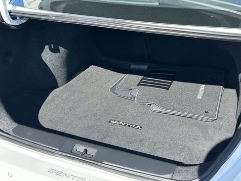 Certified 2025 Nissan Sentra SR image 13