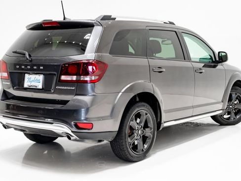 Used 2019 Dodge Journey Crossroad w/ Popular Equipment Group FWD image 33