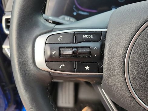Used 2024 Kia Sportage EX FWD image 36