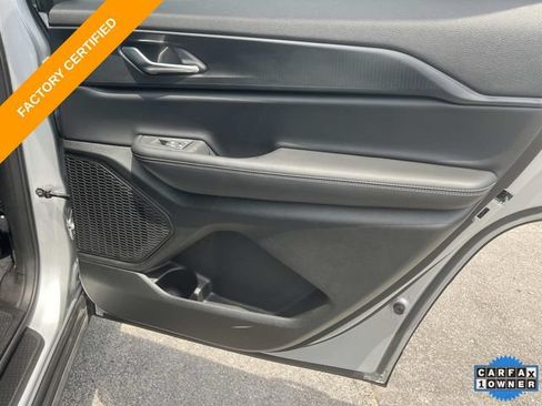Certified 2025 Jeep Grand Cherokee L Laredo w/ MOPAR Finishing Package AWD/4WD image 21