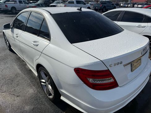 Used 2013 Mercedes-Benz C 300 Sport image 22