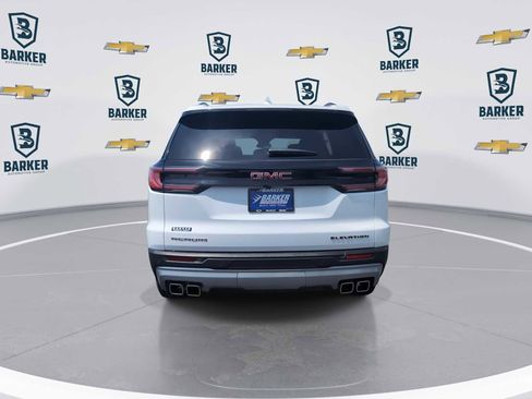 Used 2025 GMC Acadia Elevation FWD image 7