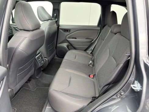 Used 2025 Subaru Forester Premium AWD/4WD image 22
