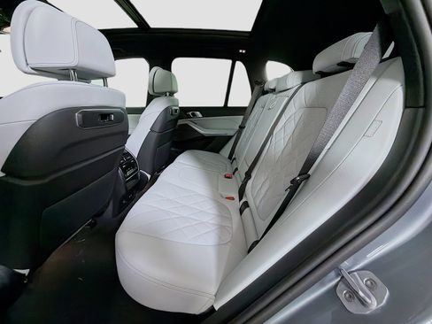 New 2026 BMW X5 xDrive40i AWD/4WD image 25