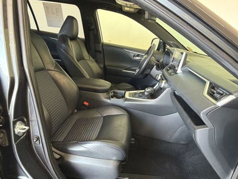 Used 2020 Toyota RAV4 XSE w/ XSE Grade Weather Package AWD/4WD image 24