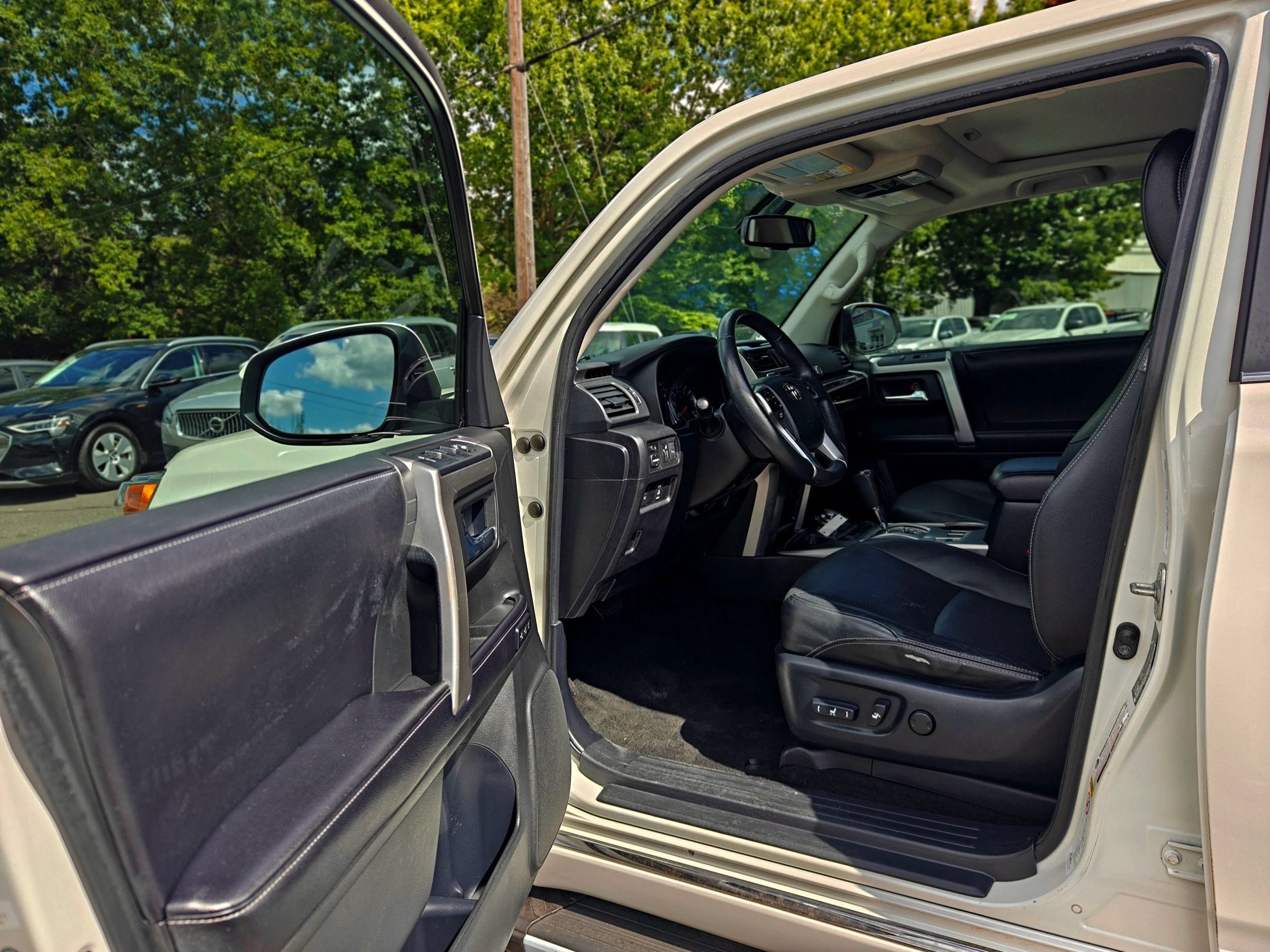 Used 2017 Toyota 4Runner Limited AWD/4WD image 13