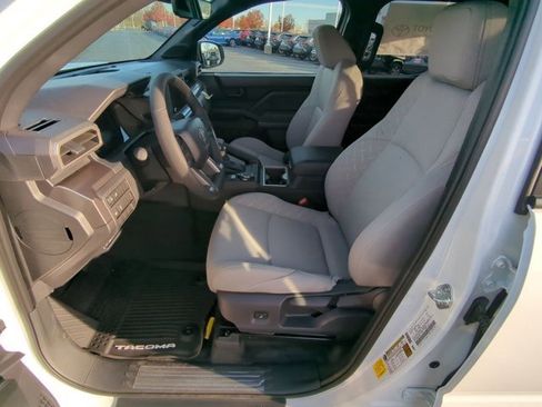 New 2025 Toyota Tacoma SR5 image 7