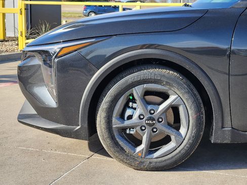 New 2026 Kia K4 LXS image 5