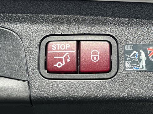 Certified 2025 Mercedes-Benz GLE 350 4MATIC image 25