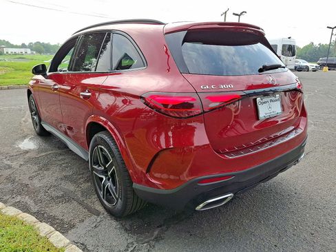 Used 2026 Mercedes-Benz GLC 300 4MATIC image 4