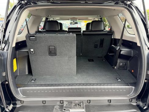 Used 2011 Toyota 4Runner Limited AWD/4WD image 21