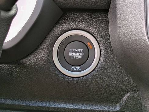 New 2026 RAM 2500 Laramie AWD/4WD image 33