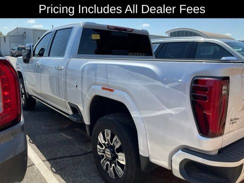 Used 2024 GMC Sierra 2500 Denali w/ Denali Reserve Package AWD/4WD image 4