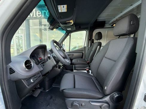 New 2025 Mercedes-Benz Sprinter 2500 image 11