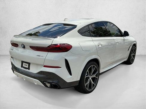 Used 2023 BMW X6 xDrive40i w/ M Sport Package AWD/4WD image 5