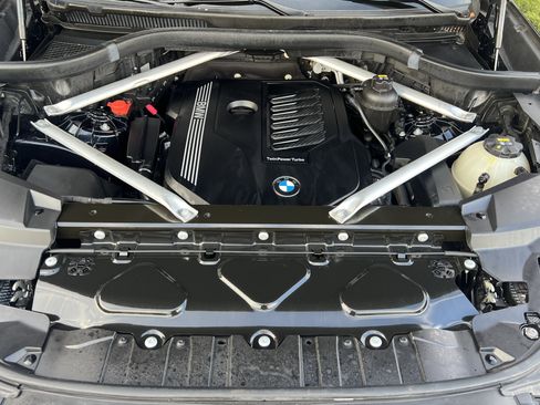 Used 2020 BMW X6 xDrive40i w/ M Sport Package image 28