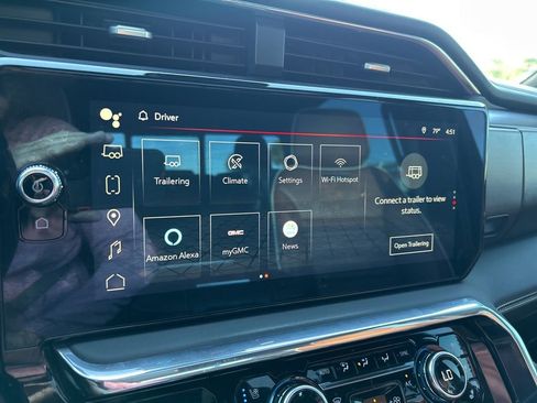 Used 2024 GMC Sierra 2500 Denali Ultimate image 27