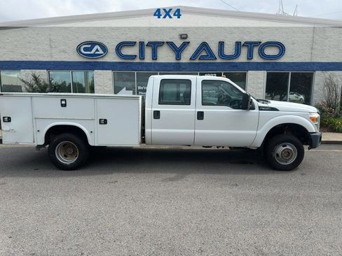 Used 2015 Ford F350 XL w/ Trailer Tow Package AWD/4WD image 3