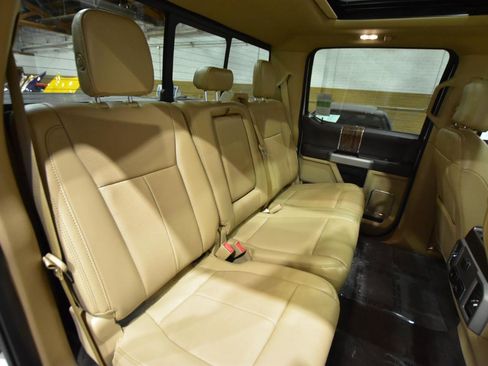 Used 2018 Ford F150 Lariat image 52