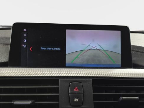 Used 2018 BMW 330i xDrive Sedan w/ M Sport Package image 25