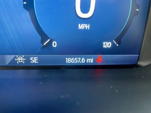 Used 2024 Ford F150 XLT image 24