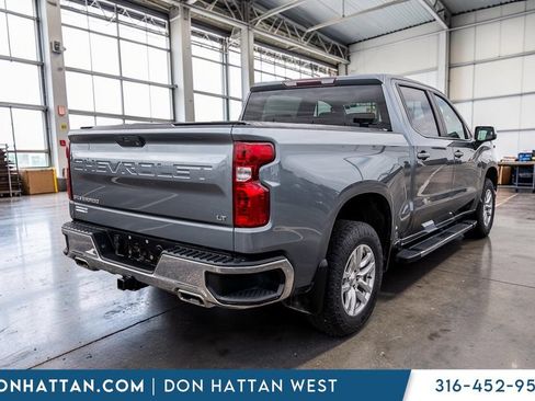 Used 2021 Chevrolet Silverado 1500 LT AWD/4WD image 28