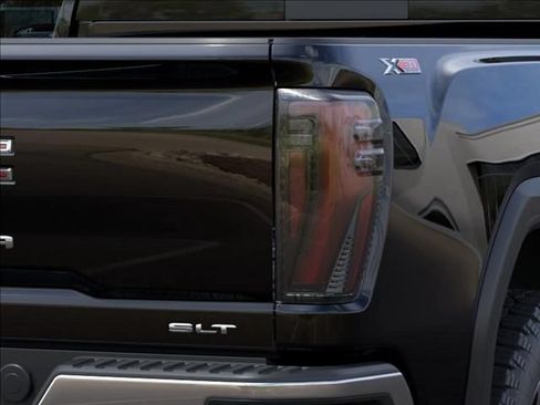 New 2026 GMC Sierra 2500 SLT w/ SLT Premium Package AWD/4WD image 11
