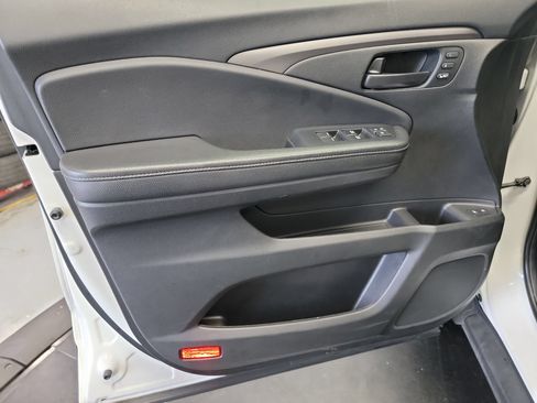 Used 2022 Honda Passport EX-L image 13