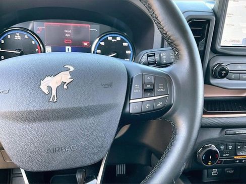 Used 2024 Ford Bronco Sport Outer Banks w/ Tech Package image 11