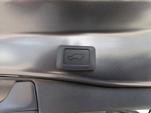 New 2025 Toyota RAV4 XLE image 9