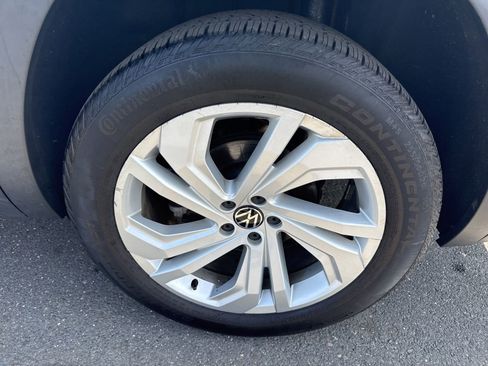 Used 2021 Volkswagen Atlas SE w/ Panoramic Sunroof Package AWD/4WD image 10