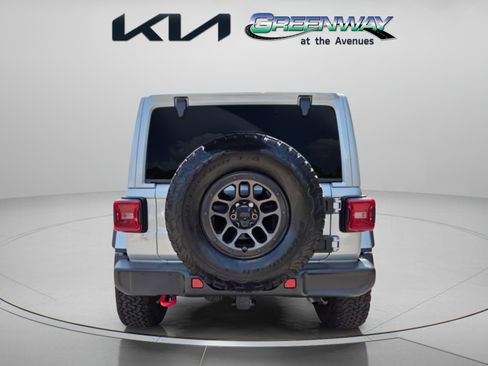 Used 2023 Jeep Wrangler Unlimited Rubicon w/ Xtreme 35 Tire Package AWD/4WD image 6