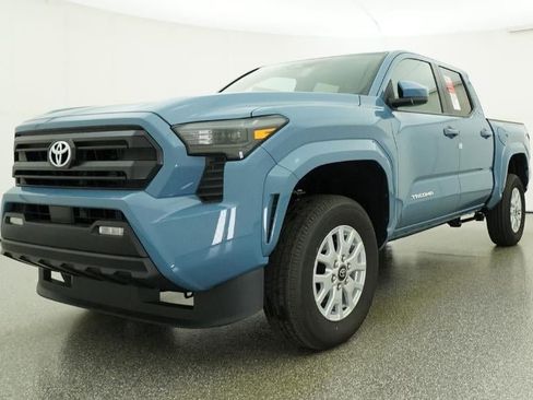 New 2026 Toyota Tacoma SR5 RWD image 32