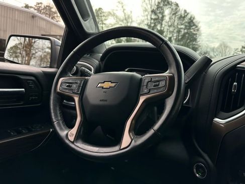 Used 2020 Chevrolet Silverado 1500 High Country w/ Technology Package image 22