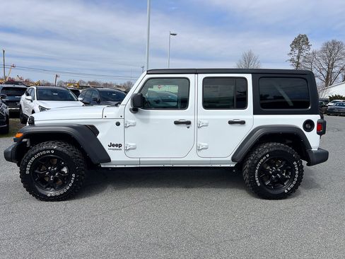 Used 2022 Jeep Wrangler Unlimited Sport image 2