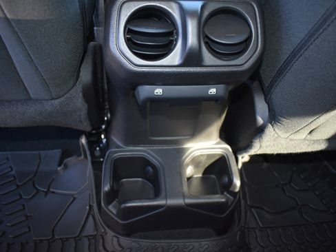 Used 2021 Jeep Wrangler Unlimited Sport AWD/4WD image 27