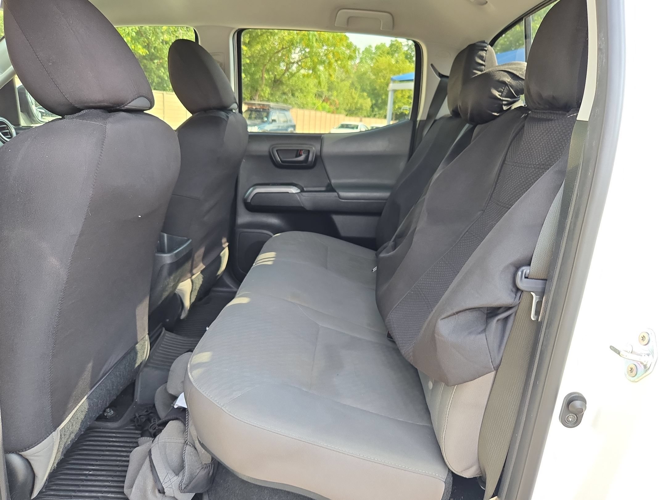 Used 2021 Toyota Tacoma SR5 RWD image 14