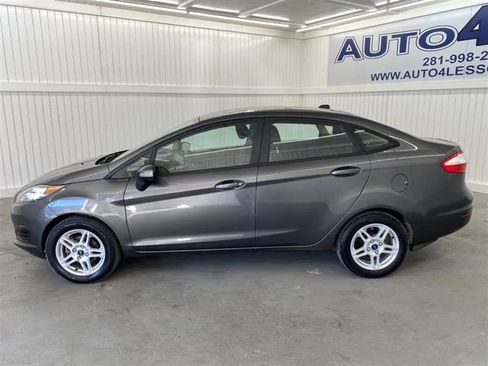 Used 2019 Ford Fiesta SE image 8