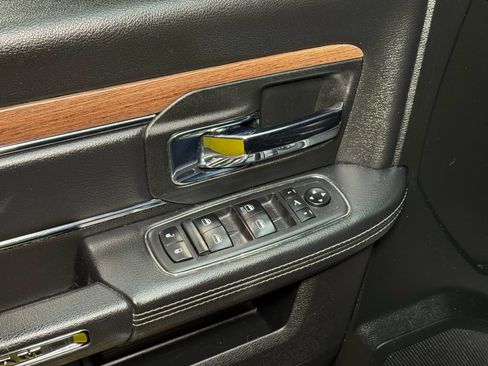 Used 2018 RAM 1500 Laramie w/ Convenience Group image 32