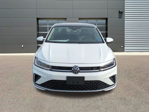 New 2026 Volkswagen Jetta SEL image 2