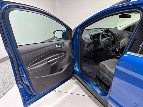 Used 2018 Ford Escape SE AWD/4WD image 9