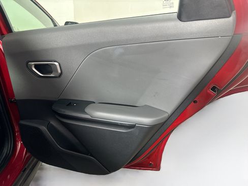Used 2025 Kia K4 FWD image 28