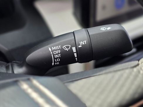 Used 2024 Toyota Tacoma TRD Sport w/ TRD Sport Upgrade Package image 33