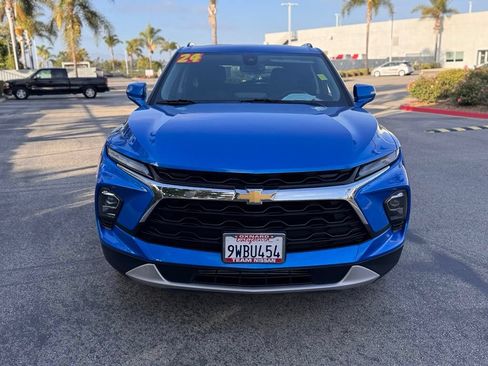Used 2024 Chevrolet Blazer LT FWD image 3