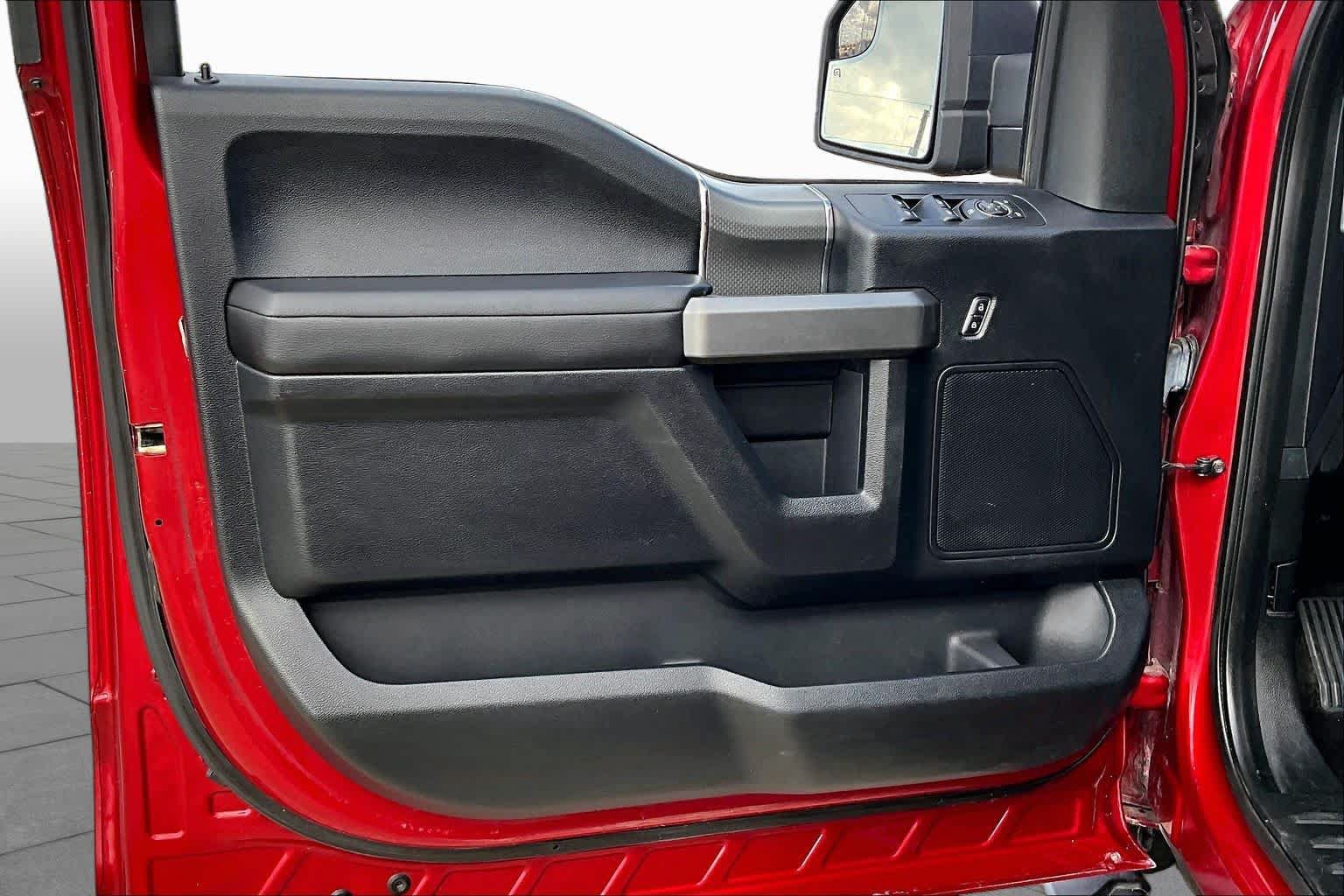 Used 2017 Ford F150 XLT w/ Equipment Group 302A Luxury RWD image 21