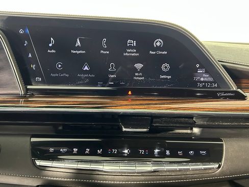 Used 2021 Cadillac Escalade Luxury AWD/4WD image 22