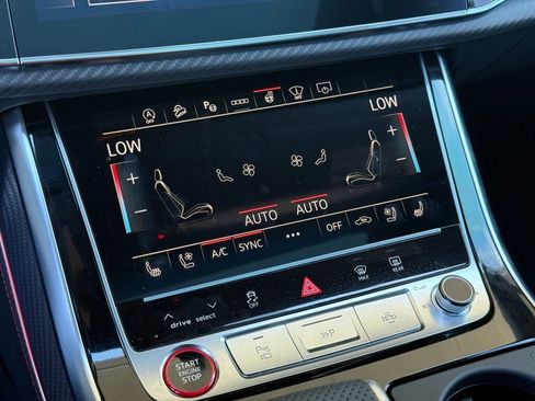 New 2026 Audi SQ7 Prestige image 33