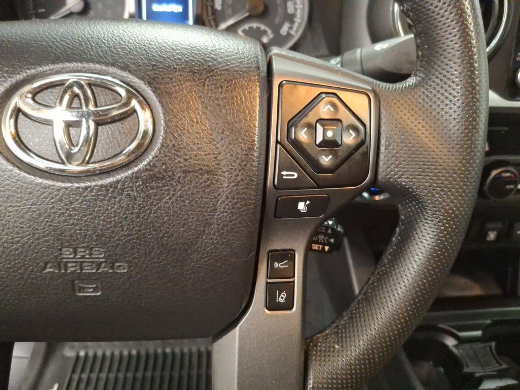 Used 2021 Toyota Tacoma TRD Sport w/ TRD Premium Sport Package AWD/4WD image 20