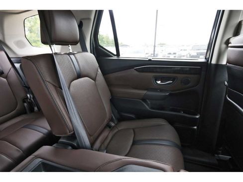 Used 2025 Honda Pilot Elite image 10