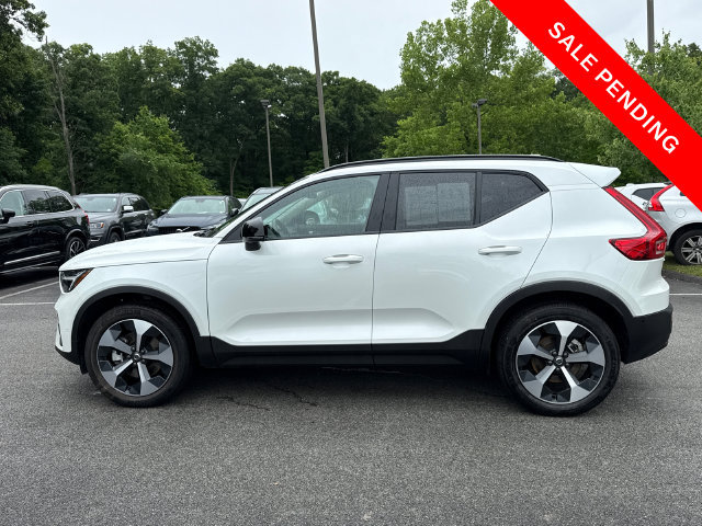 Used 2026 Volvo XC40 B5 Plus AWD/4WD image 7